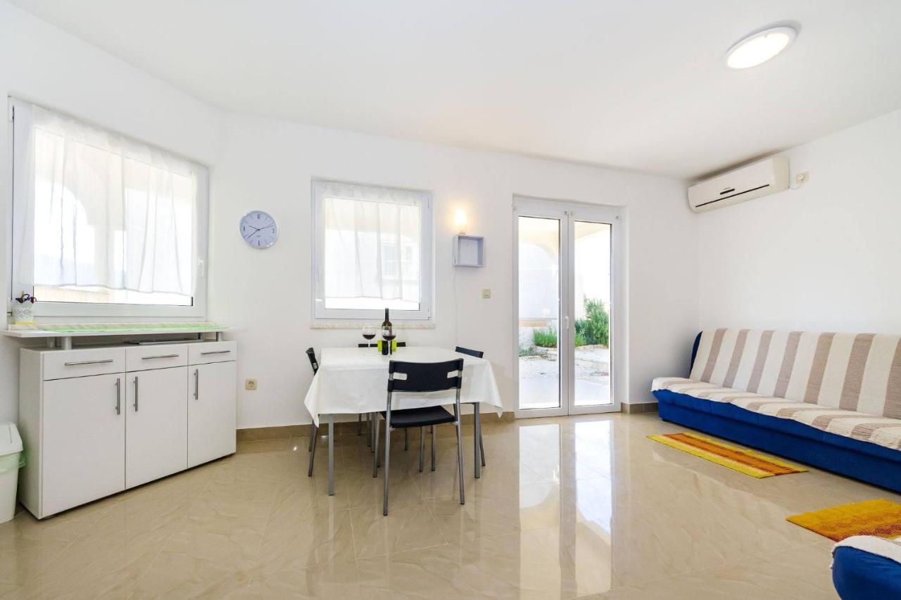 Apartmani Tanja Pridraga Exterior photo